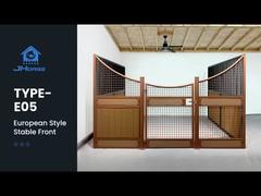 Pannello in compensato per esterni Box per cavalli europei Stalla Pannello di recinzione con tetto