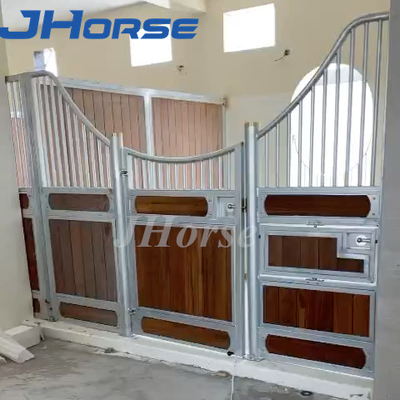 Le divisioni stabili del cavallo portatile/la stalla galvanizzata del cavallo immersione calda fronteggia con gli accessori equini della stalla