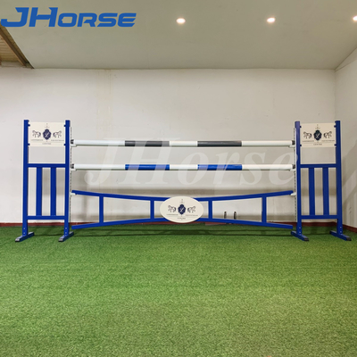 Equipaggiamento di salto equestre resistente e leggero