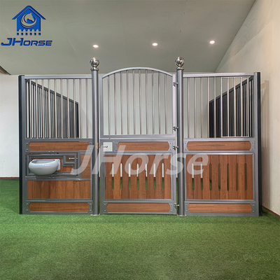 Swing Sliding Horse porta stabile pannelli saldati in polvere rivestiti per aziende agricole stalle di cavalli europee