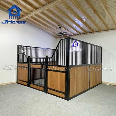 2.3m altezza cavallo stall Fronti in polvere o in acciaio galvanizzato e bambù o su misura
