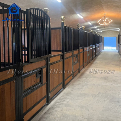 Fabbricazione in legno di bambù tipo cavallo Fronti della stalla in polvere rivestita o galvanizzata Trattamenti superficiali per aziende agricole