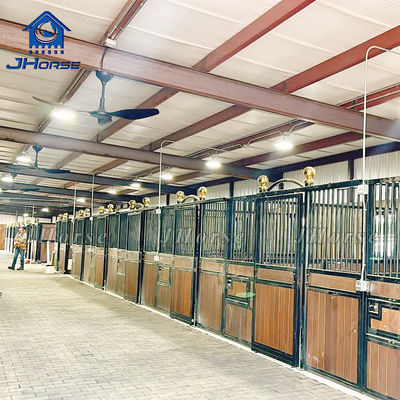 Forniture per scuderia equina Euro Horse Stall Fronts Attrezzatura per cavalli Box per stalla con porta scorrevole